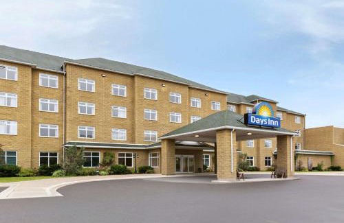 Oromocto Hotel | Days Inn by Wyndham Oromocto Conference Centre