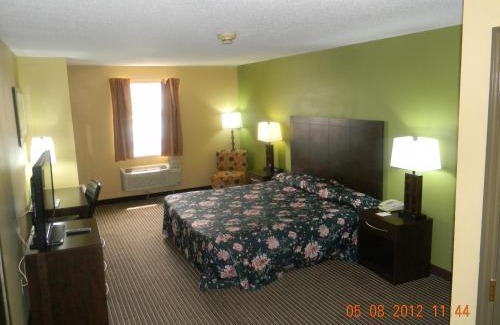 Perryville Hotel | Days Inn by Wyndham Perryville MO