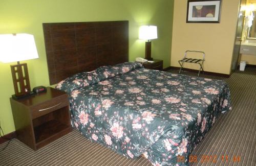 Perryville Hotel | Days Inn by Wyndham Perryville MO