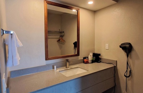 Safford Hotel | Days Inn by Wyndham Safford, AZ