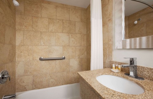 West Yarmouth Hotel | Days Inn by Wyndham West Yarmouth/Hyannis Cape Cod Area
