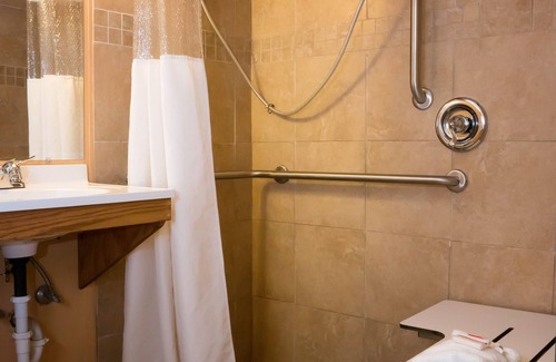 West Allis Hotel | Days Inn by Wyndham West Allis/Milwaukee