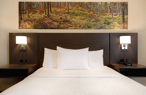 Prince Albert Hotel | Days Inn & Conference Centre by Wyndham Prince Albert