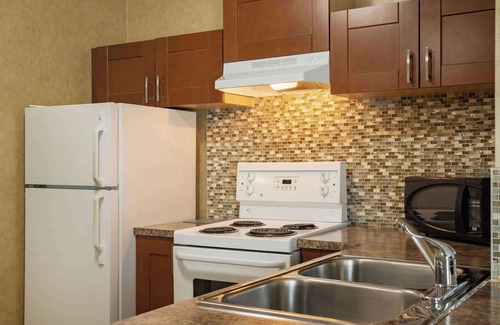 East Kootenay Hotel | Days Inn & Conference Centre by Wyndham Cranbrook