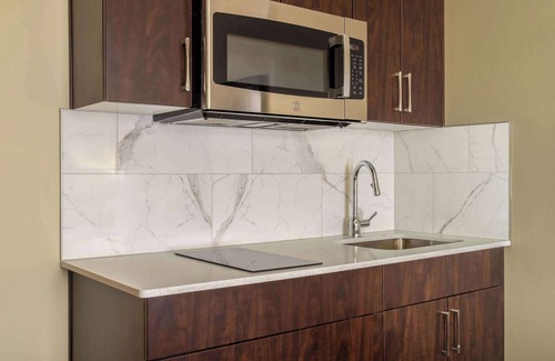 East Kootenay Hotel | Days Inn & Conference Centre by Wyndham Cranbrook