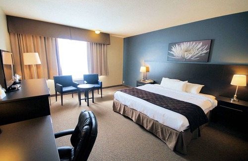 Saint-Laurent Hotel | Days Inn & Conference Centre by Wyndham Montreal Airport