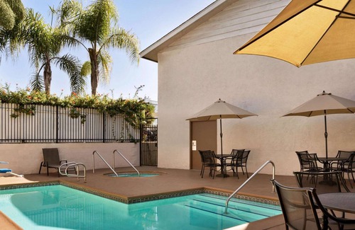 La Mesa Hotel | Days Inn & Suites by Wyndham San Diego SDSU