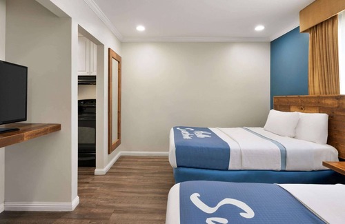 La Mesa Hotel | Days Inn & Suites by Wyndham San Diego SDSU