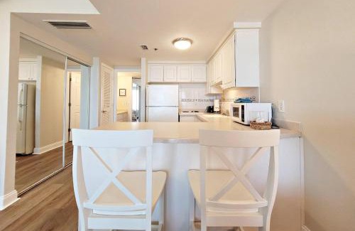 Ortona Park House | Daytona Beach Resort Unit #302