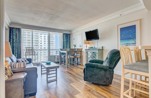 Ortona Park Hotel | Daytona Beach Resort 916