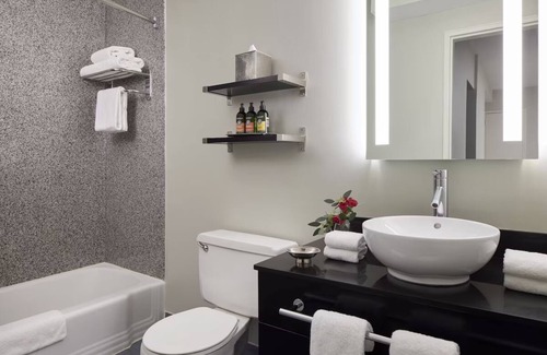 Capitol Hill Hotel | DC Family Escape | 4 Kitchenette Units Near Landmarks & Dining Hotspots