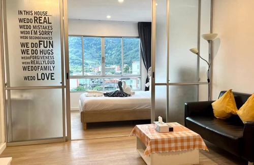 Kathu Apartment | Dcondo Kathu - Top Floor 1 Bdr Condo with shared Pool