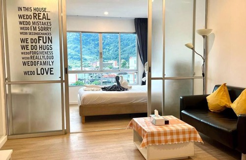 Kathu Apartment | Dcondo Kathu - Top Floor 1 Bdr Condo with shared Pool