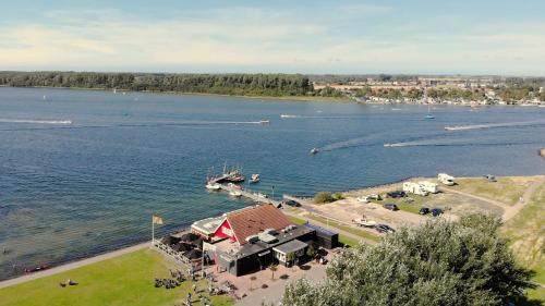 Wolphaartsdijk House | De Duiker