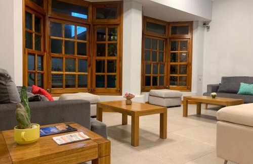 Villa Gesell Hotel | De La Plaza Hotel