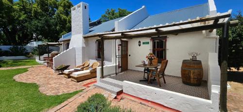 Paarl House | De Leeuwenhof Estate