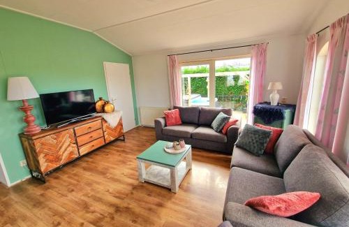 Sint-Annaland Ski Chalet | De Parel van Zeeland met jacuzzi en sauna