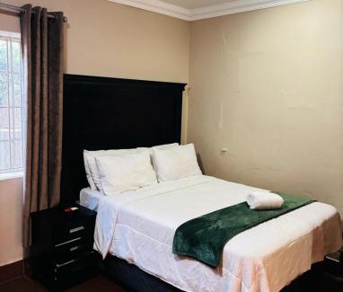 Kareeberg Cabin | De Rock view lodge