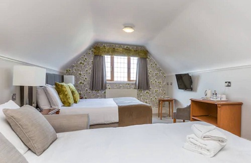 Warley Hotel | De Rougemont Manor Hotel & Suites