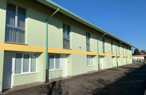 Verdellino Apartment | DEA RESIDENCE