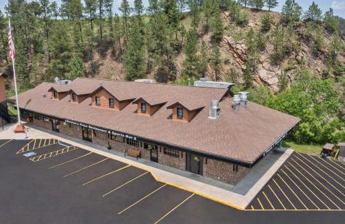 Deadwood Resort | Deadwood Gulch Resort, Trademark Collection by Wyndham