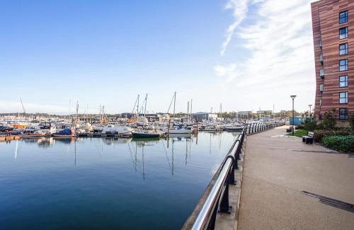 Southampton City Centre Apartment | Deanery Court Vittrum Suites