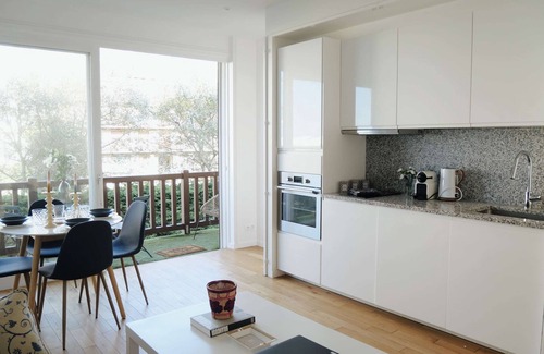 Deauville City Centre Apartment | Deauville Plage - Balcon, Vue Mer & Ville à pied