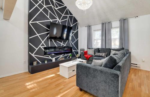 Tobyhanna House | Deck and Fire Pit Tobyhanna Home 15 Mi to Skiing!