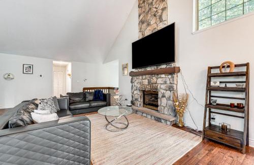 Gouldsboro House | Deck, Fire Pit and Beach Access Big Bass Lake Home