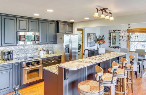 Mountain Air House | Deck & Game Room: Blue Ridge Mountain Home!