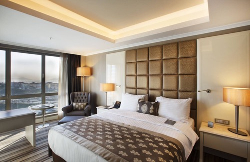 Ust Bostanci Hotel | Dedeman Bostancı