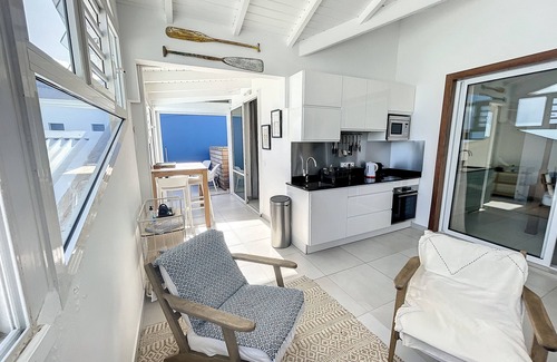 Perinet Apartment | Deep Blue Vue mer et Piscine Privée