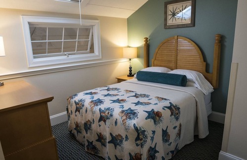 West Yarmouth Resort | Deep Discount on studio at The Cove at Yarmouth in West Yarmouth, MA