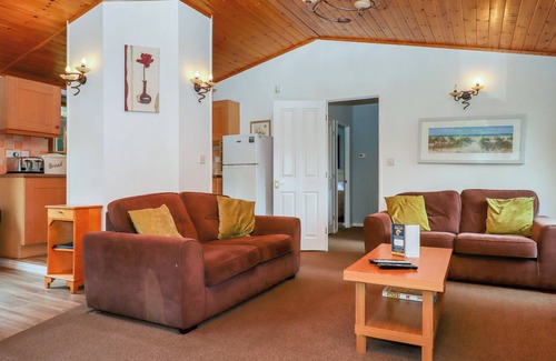 Liverton Cottage | Deer Park Lodge 8 - Fawn Lodge
