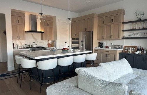 Hideout House | DEER VALLEY SKI AND LAKE JORDENELL activities: Ski, Golf, Boating, Concerts,+