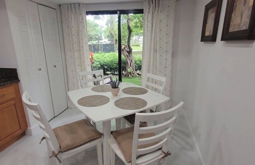 Deerfield Beach Condo | Deerfield Beach ⛱️ golf, entertainment and malls,nfirst floor condo vacationn
