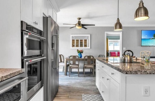 Deerfield Beach Apartment | Deerfield Retreat! Walk to the Beach! Sleeps 8!