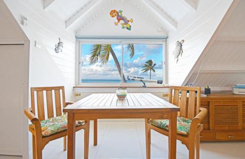 Nettle Bay Apartment | Deja Blue - Comfortable Beachfront condo