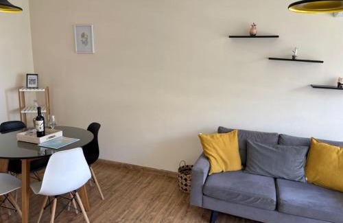 Historic Center Apartment | Del Río Bienes Raíces Sarmiento 7