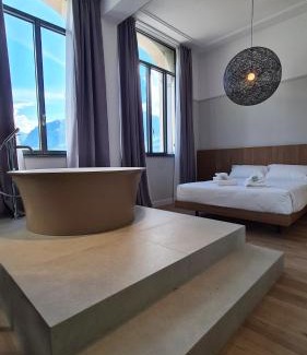 Malgrate Apartment | Delago 1685