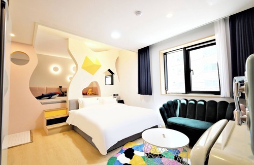 Chungmu Hotel | DELAMOUR Hotel