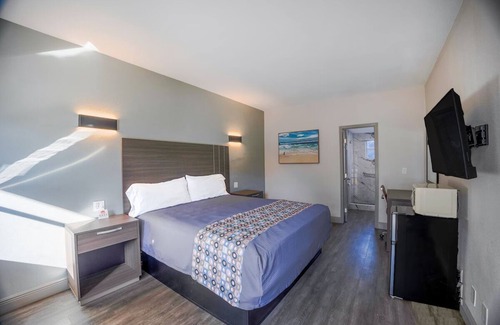 Le Barons Of Titusville Hotel | Delight In Family Room Close To Singleton Courts And Free Parking