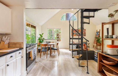 Boulder Creek Cottage | Delightful 1-Bedroom Cottage in Boulder Creek