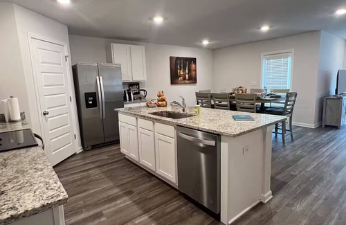 Crestview House | Delightful 4-bedroom house with AC in Crestview