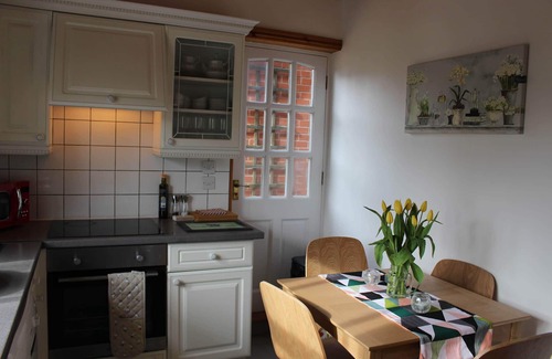 Longdown Cottage | Delightful Detached Cottage close to Exeter, Dartmoor and the coast.