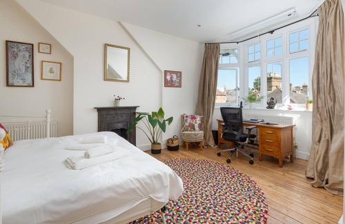 South Richmond House | Delightful family home in picturesque Richmond by UnderTheDoormat