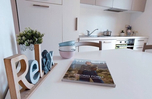 Spinone Al Lago Apartment | Delightful nest with pool on Lake D'Endine