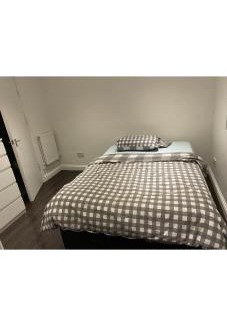 Eltham West Apartment | Delightful private 2 bedroom bungalow
