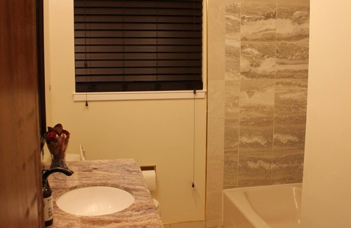 Sequoyah House | Delightful & Spacious Room for Rent, Shared Common Areas with lots of Privacy!