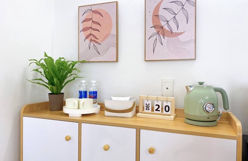 Old Quarter Apartment | Delightful Studio with Huge Window in Old Quarter - 5 mins walk to Night Market